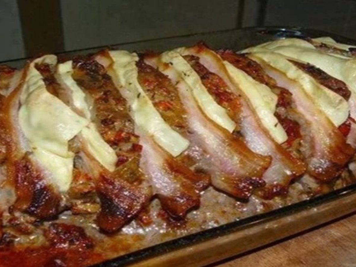 Lombo de Porco Recheado com Queijo e Bacon muito Saboroso 