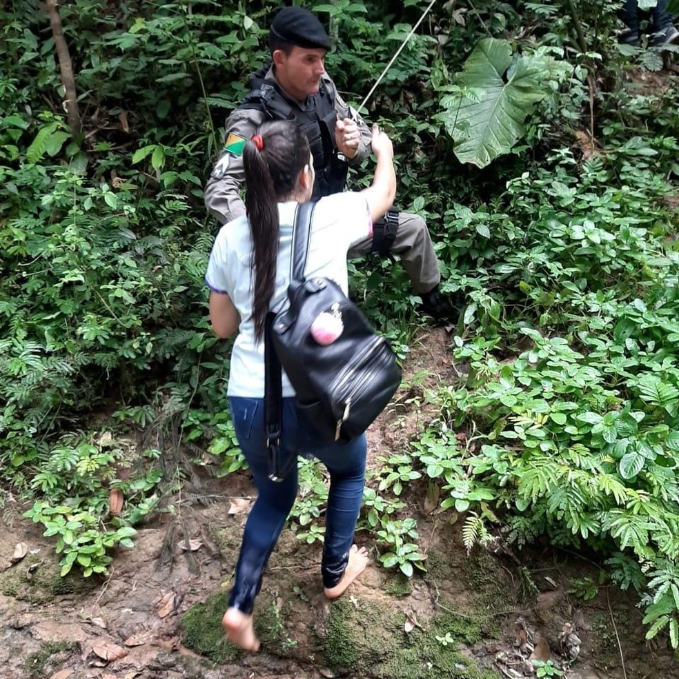 Equipe percorre 17 quilmetros a p para atender caso de jovem mantido acorrentado pela me no AC Foto ArquivoCAPS