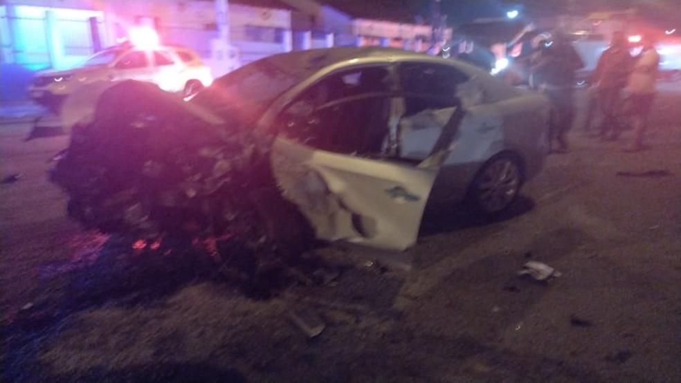 Casal morre aps moto ser atingida por carro e arrastada por mais de cem metros em Natal Foto Reproduo