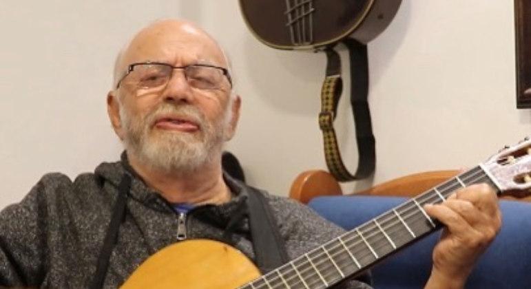 Carlos Colla cantor e compositor morre aos 78 anos