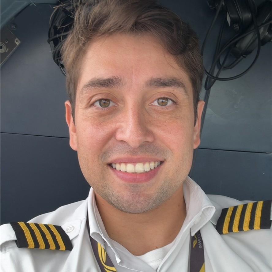 O piloto Danilo Santos Romano